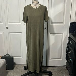 Anthropologie - Daily Practice Olive Green Tee-Shirt Maxi Dress